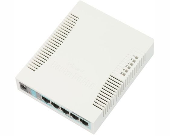 Switch réseau PoE administrable 5 ports 24V 10/100/1000 + 1 port SFP MikroTik CSS106-1G-4P-1S (RB260GSP) 
